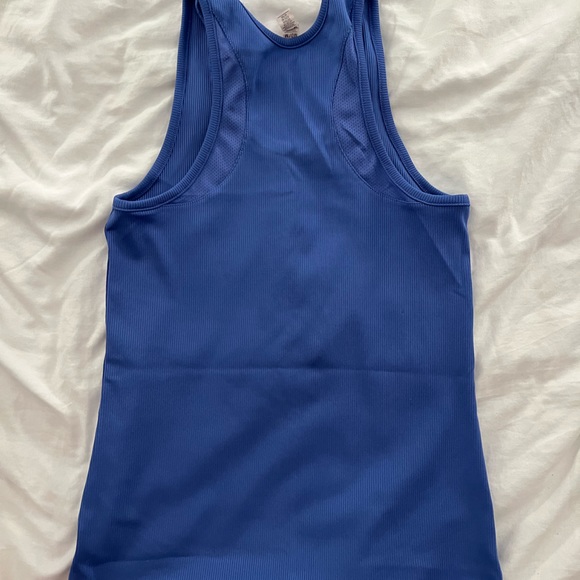 UNDER ARMOUR Racerback - Picture 4 of 4